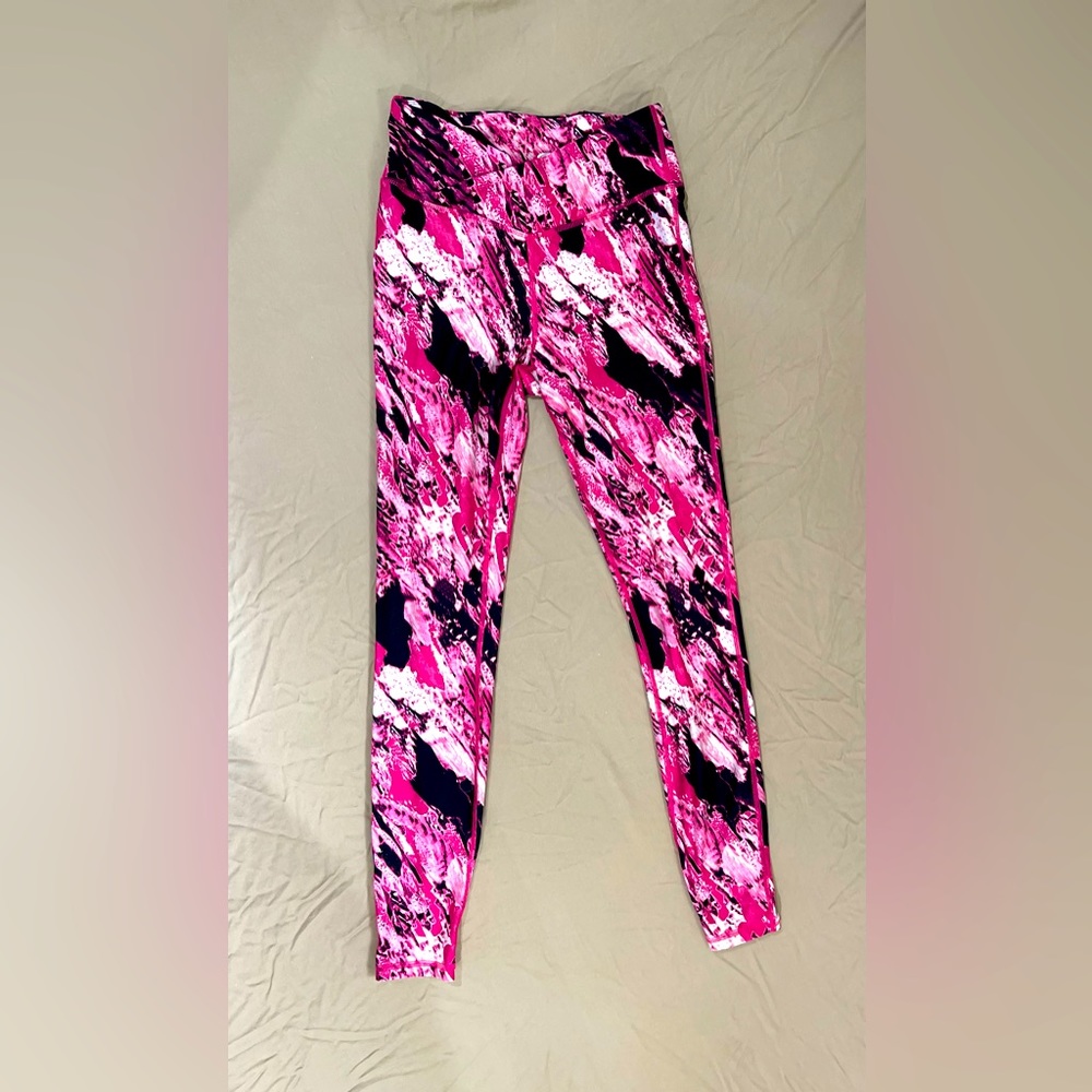 Athletic workout pants